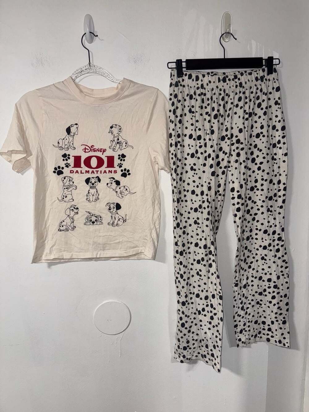 Primark Disney 101 Dalmatians Pajama Set Size 0-2 Graphic Tee and Pants